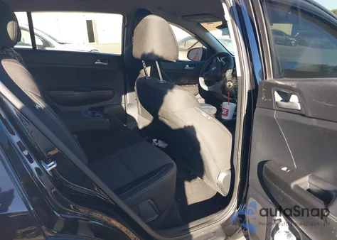 2017 Kia Sportage Lx z USA, uszkodzony, nr VIN KNDPM3ACXH7294233